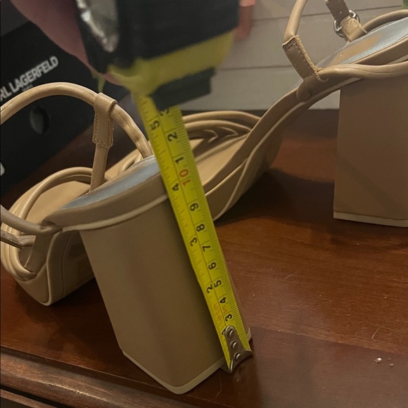 Dolce Vita Tan Strappy Block Heels NWOB - Picture 3 of 13